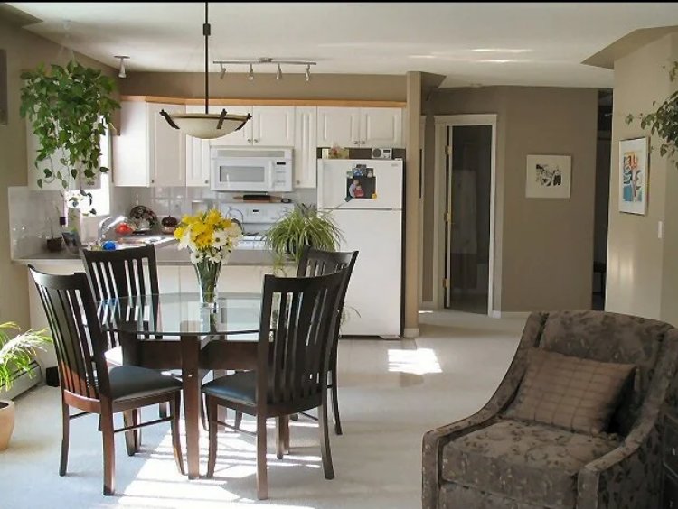 Open-concept dining and kitchen